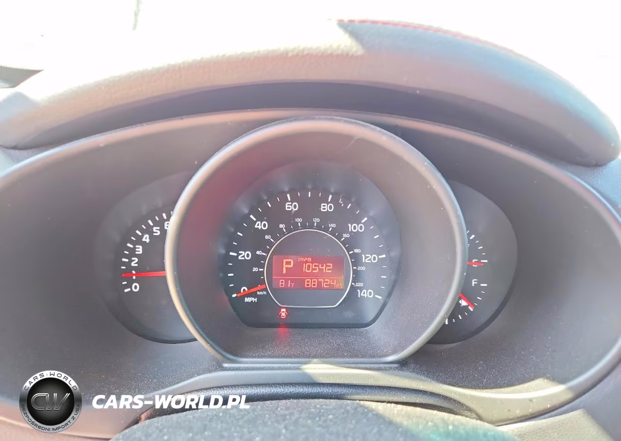 2016 Kia Soul + VIN:KNDJP3A58G7364079 - 9