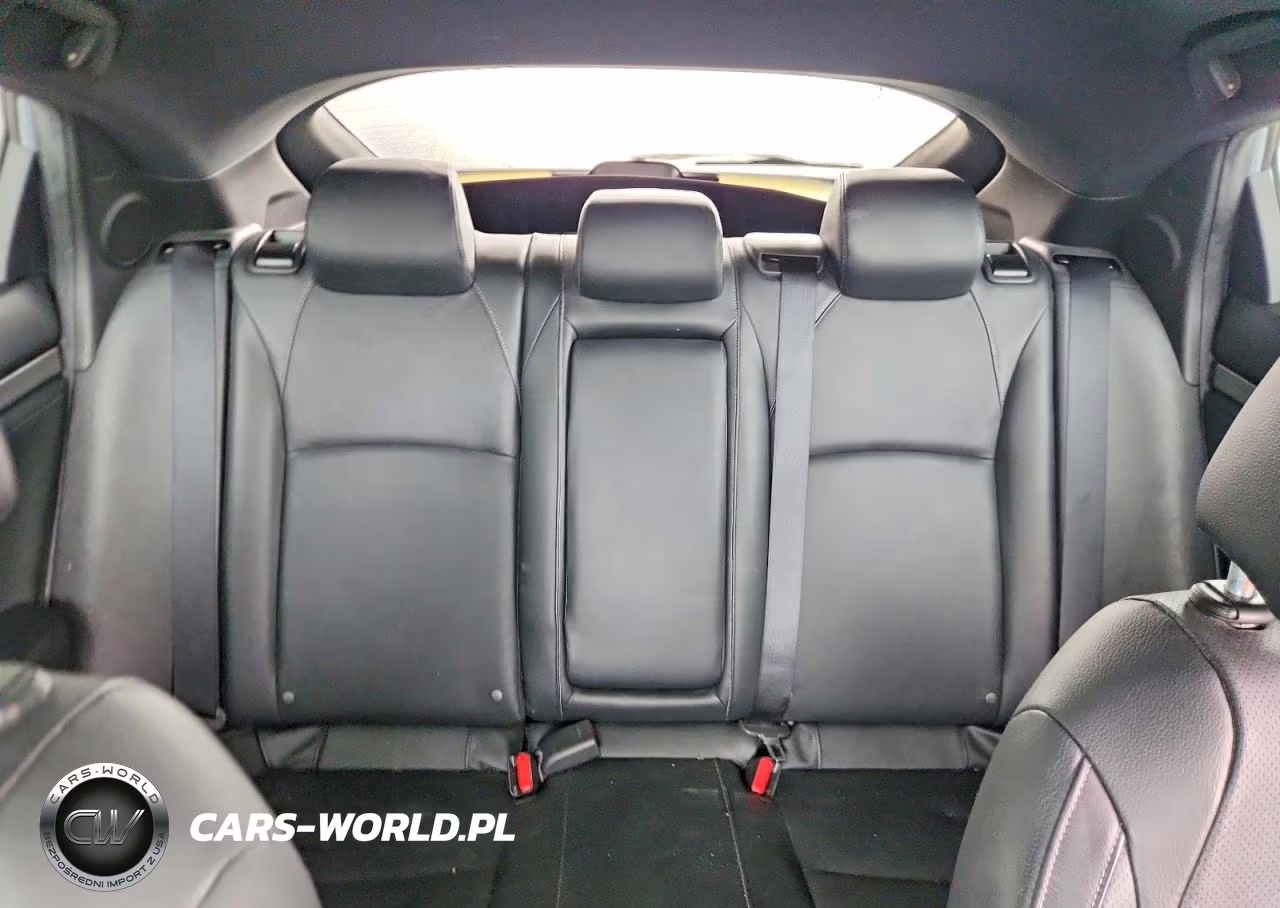 2019 Honda Civic Sport Touring VIN:SHHFK7H97KU224319 - 10
