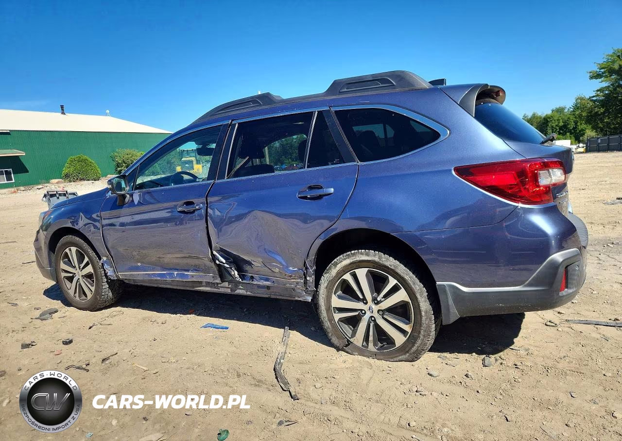2018 Subaru Outback 3.6R Limited VIN:4S4BSENCXJ3358012 - 2