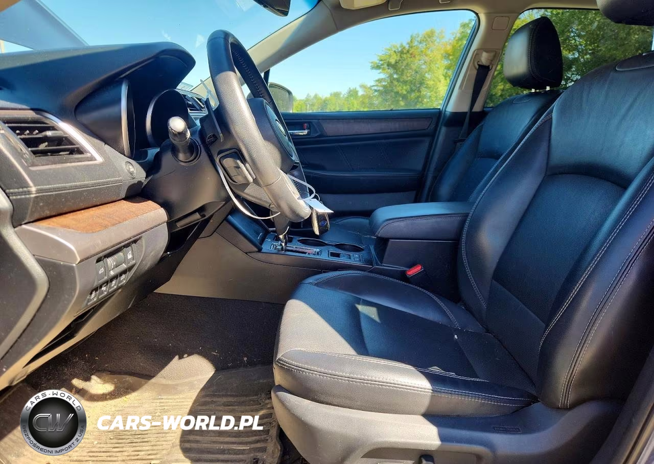 2018 Subaru Outback 3.6R Limited VIN:4S4BSENCXJ3358012 - 7