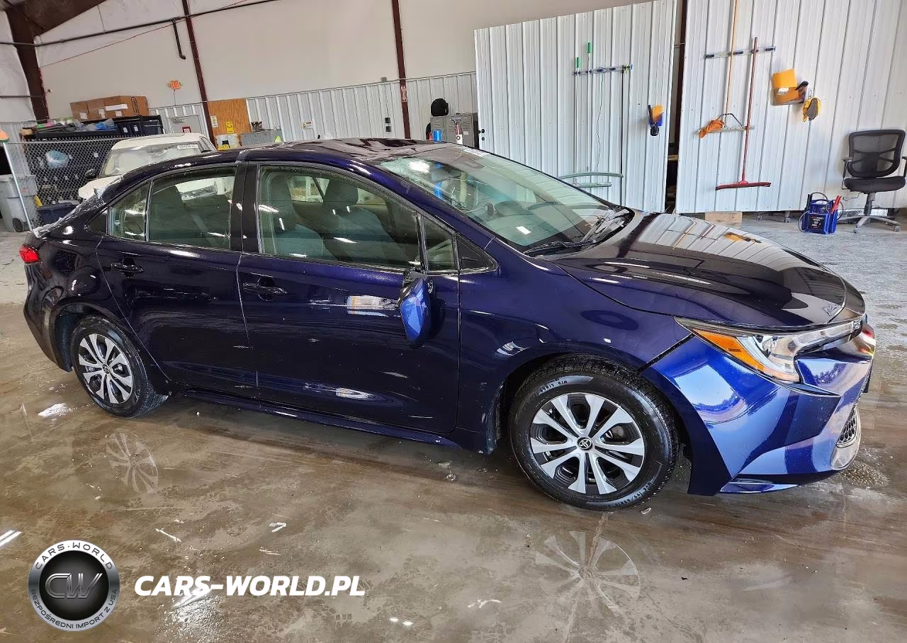 2022 Toyota Corolla Le VIN:JTDEAMDE6NJ048541 - 4