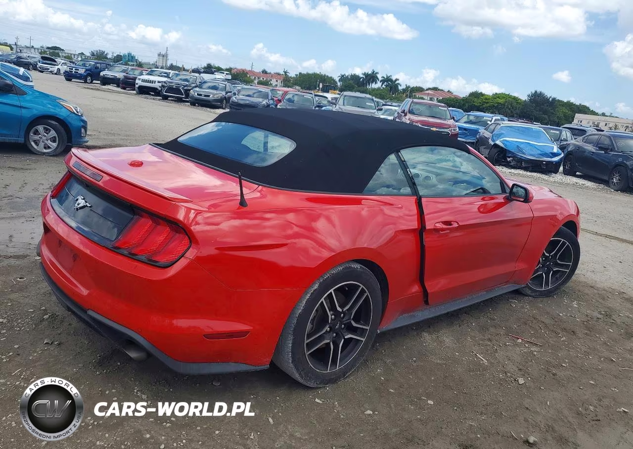 2021 Ford Mustang VIN:1FATP8UH8M5121364 - 3