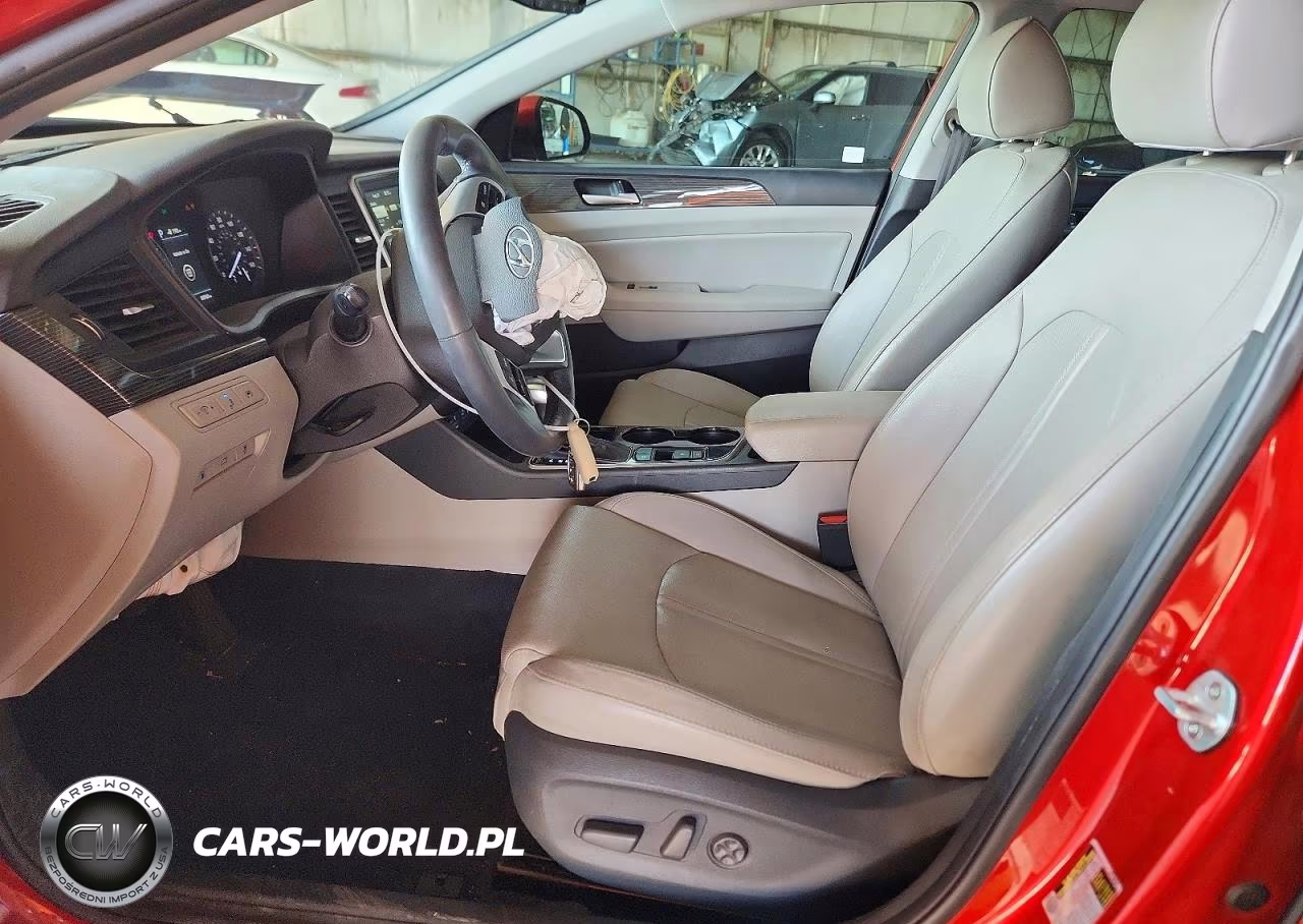 2019 Hyundai Sonata Limited VIN:5NPE34AF5KH746764 - 7