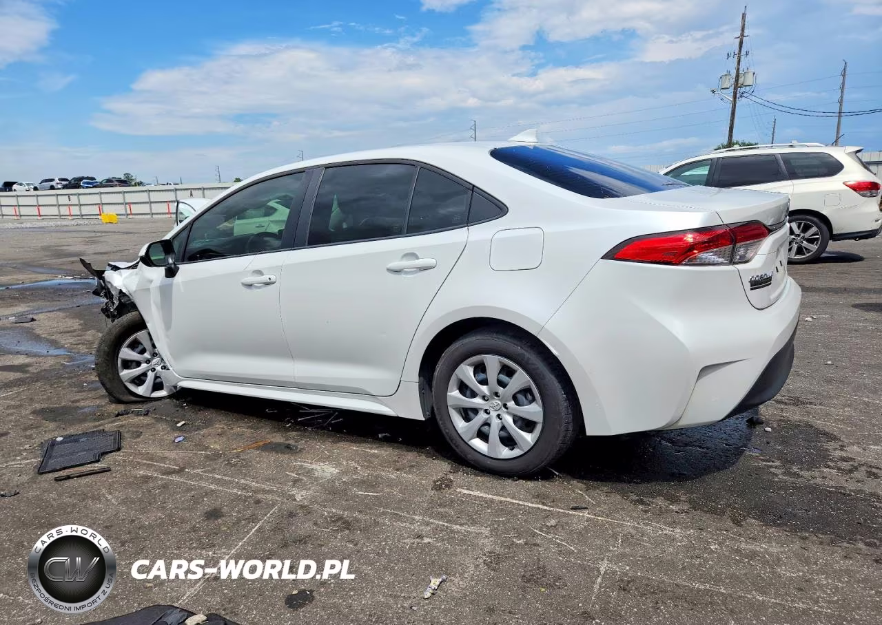 2024 Toyota Corolla Hybrid Le VIN:JTDBCMFEXR3050300 - 2