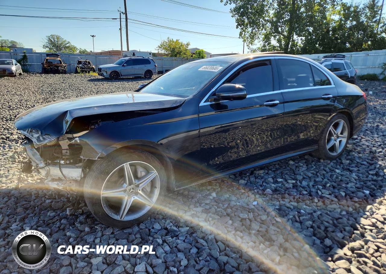 2019 Mercedes-Benz E 300 4Matic VIN:WDDZF4KBXKA557402 - 1