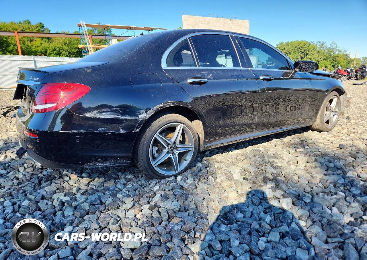 2019 Mercedes-Benz E 300 4Matic VIN:WDDZF4KBXKA557402 - 3