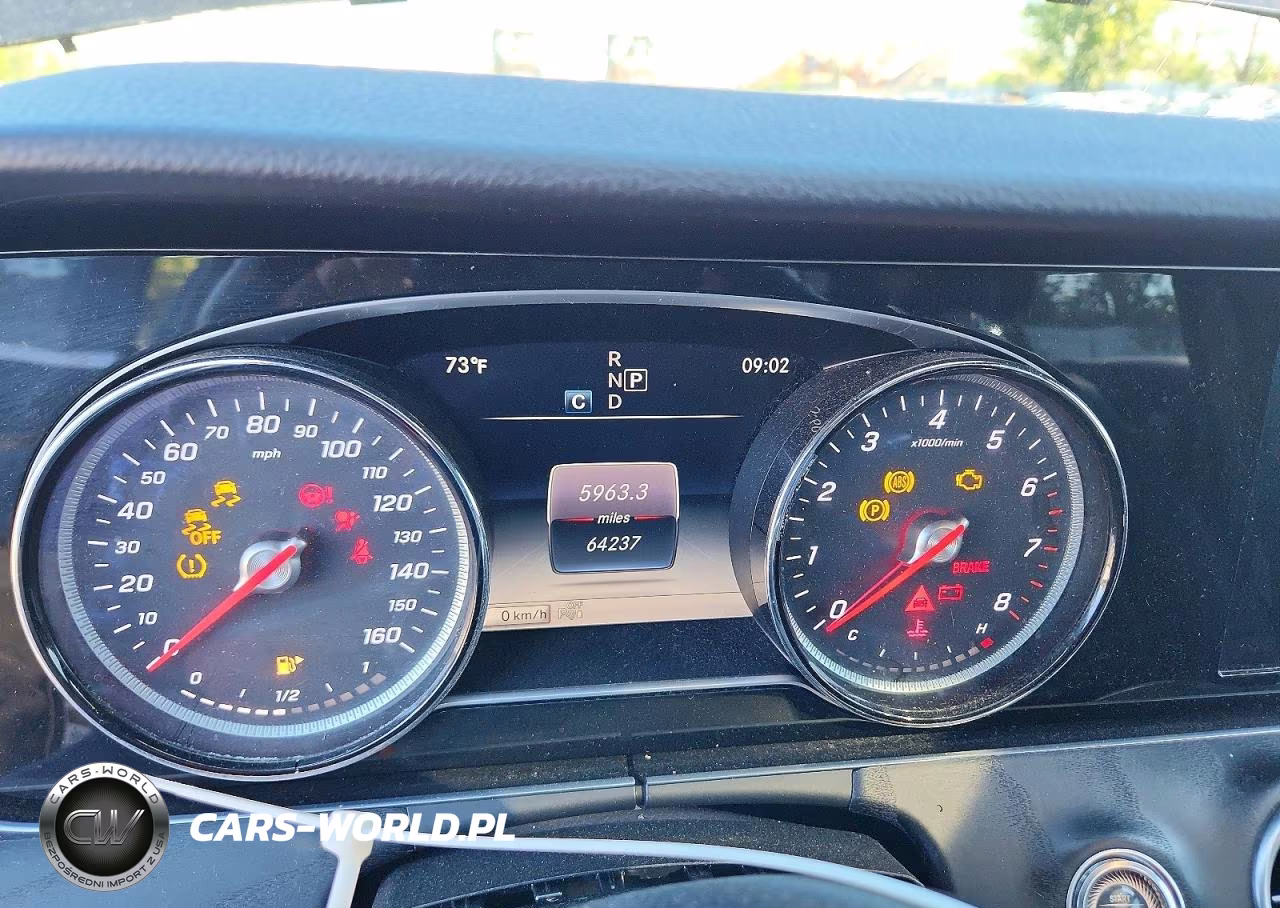 2019 Mercedes-Benz E 300 4Matic VIN:WDDZF4KBXKA557402 - 9