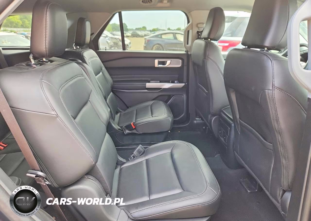 2024 Ford Explorer Xlt VIN:1FMSK8DH7RGA57135 - 11