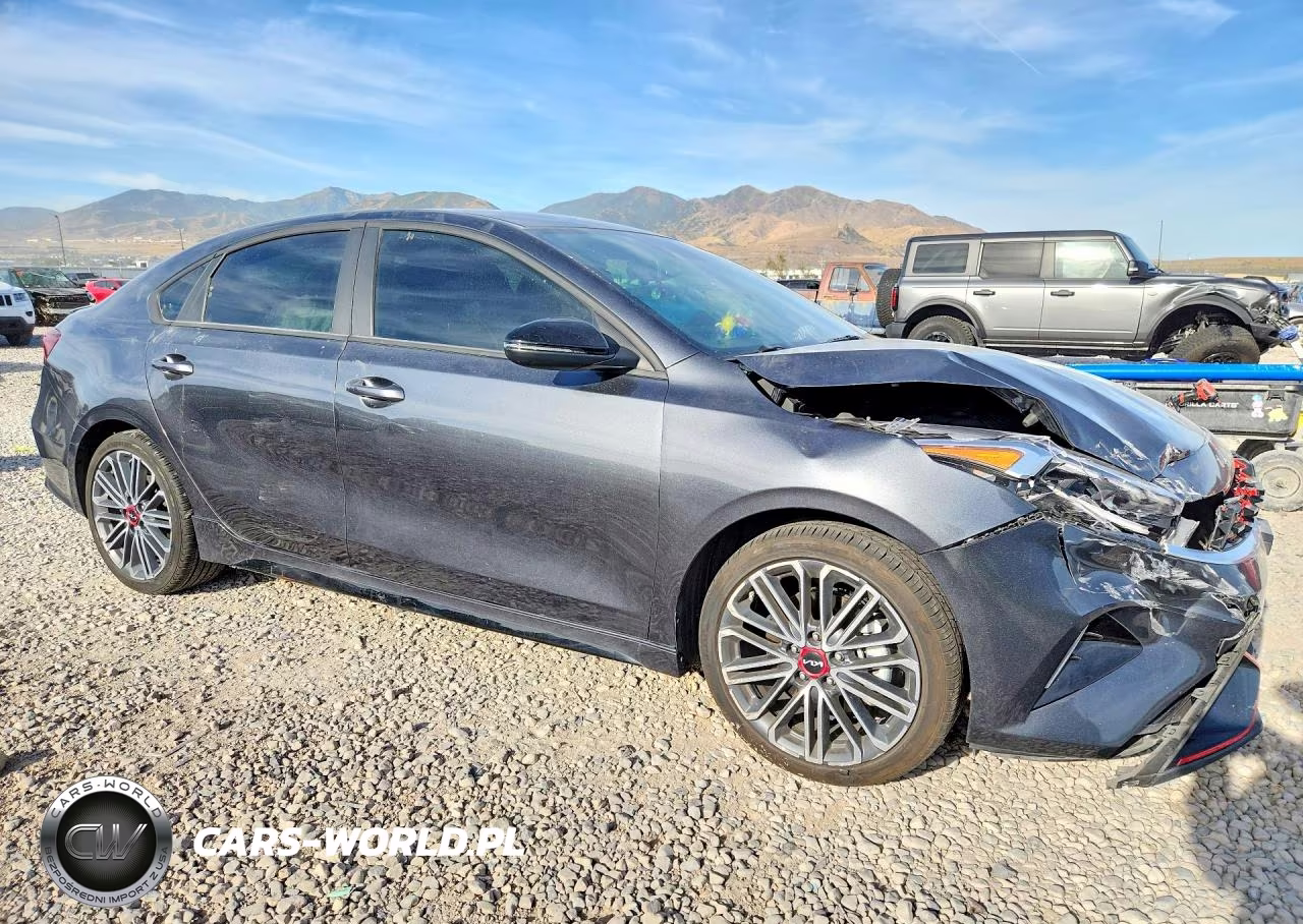 2024 Kia Forte Gt VIN:3KPF44AC7RE751048 - 4