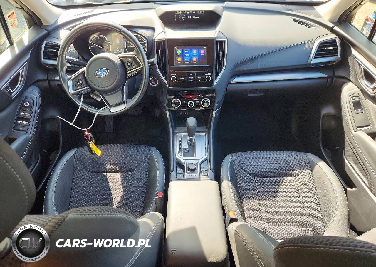2019 Subaru Forester Premium VIN:JF2SKAGC8KH547810 - 8