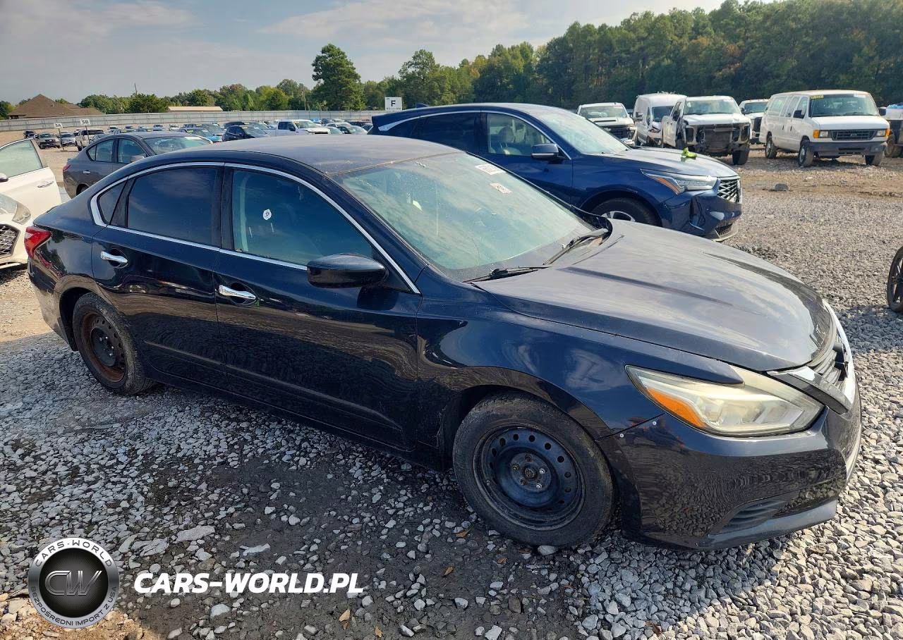 2017 Nissan Altima 2.5 S VIN:1N4AL3AP1HC240313 - 4