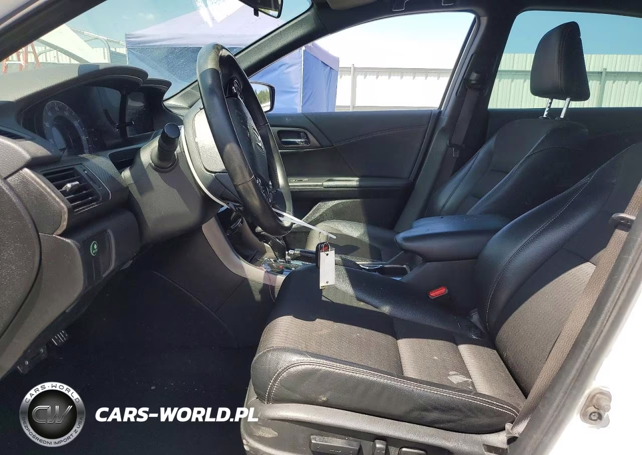 2017 Honda Accord Sport VIN:1HGCR2F56HA136299 - 7