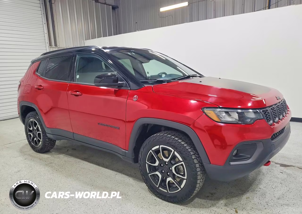 2025 Jeep Compass Trailhawk VIN:3C4NJDDN1ST551298 - 4