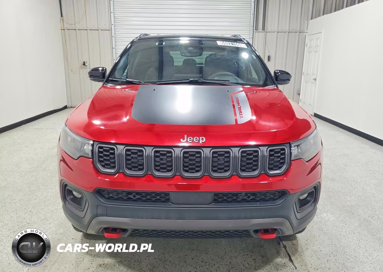 2025 Jeep Compass Trailhawk VIN:3C4NJDDN1ST551298 - 5