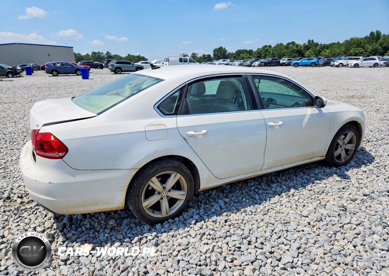 2013 Volkswagen Passat Se VIN:1VWBP7A34DC082287 - 3