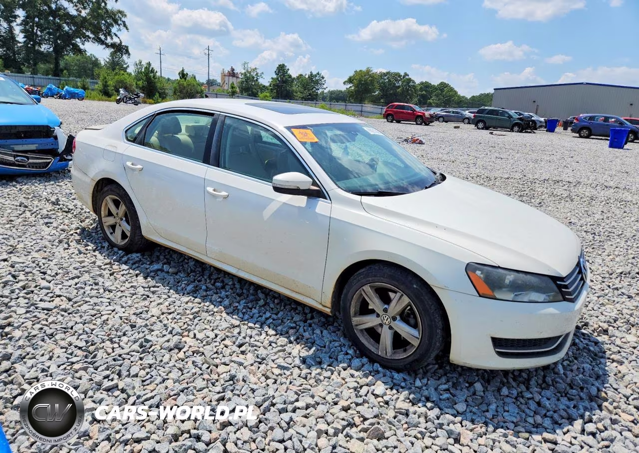 2013 Volkswagen Passat Se VIN:1VWBP7A34DC082287 - 4