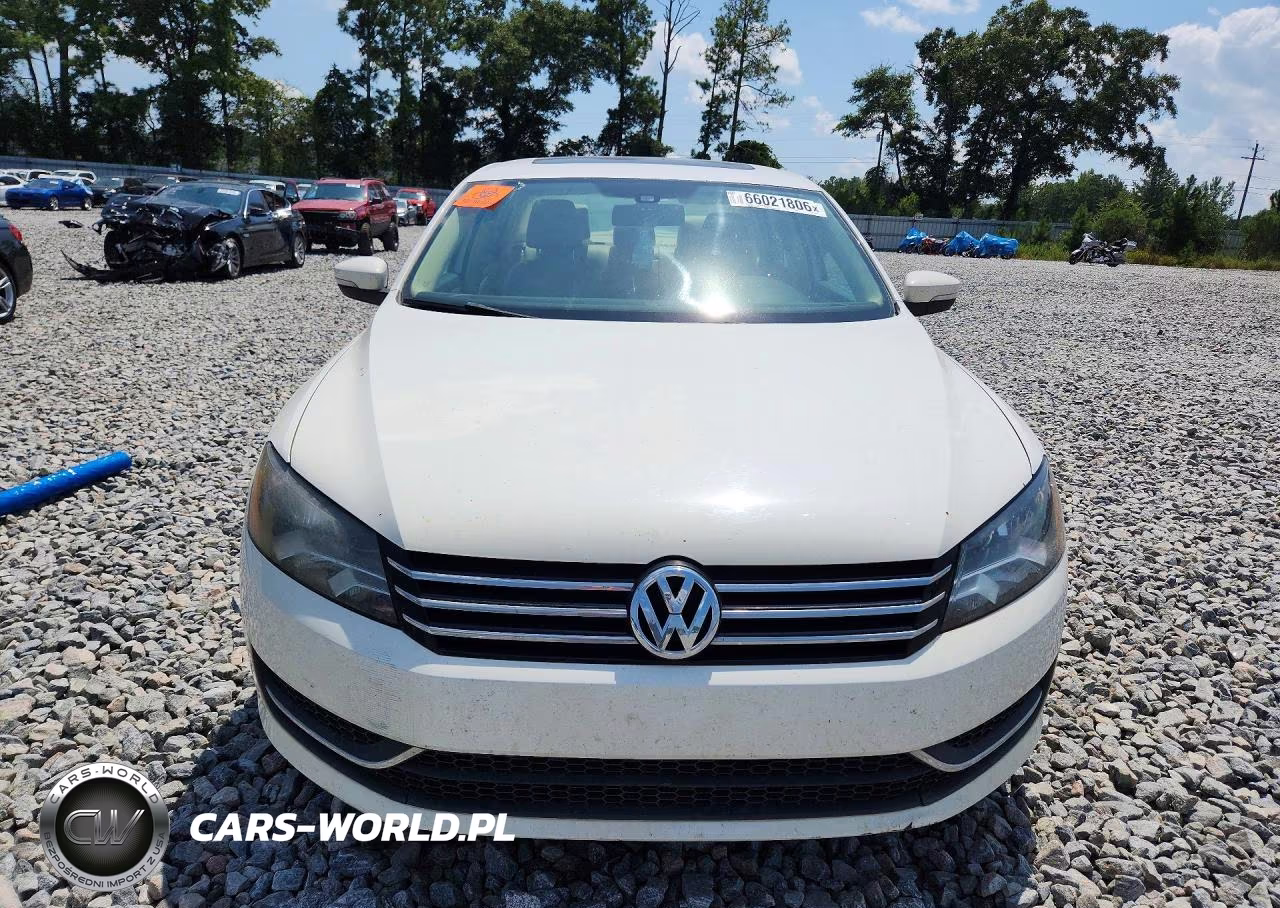 2013 Volkswagen Passat Se VIN:1VWBP7A34DC082287 - 5