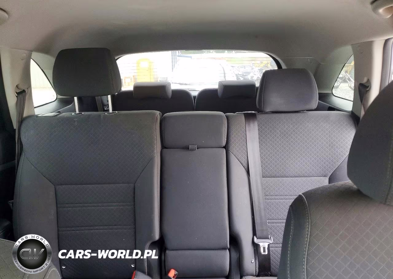 2018 Kia Sorento Lx V6 VIN:5XYPG4A52JG389652 - 10