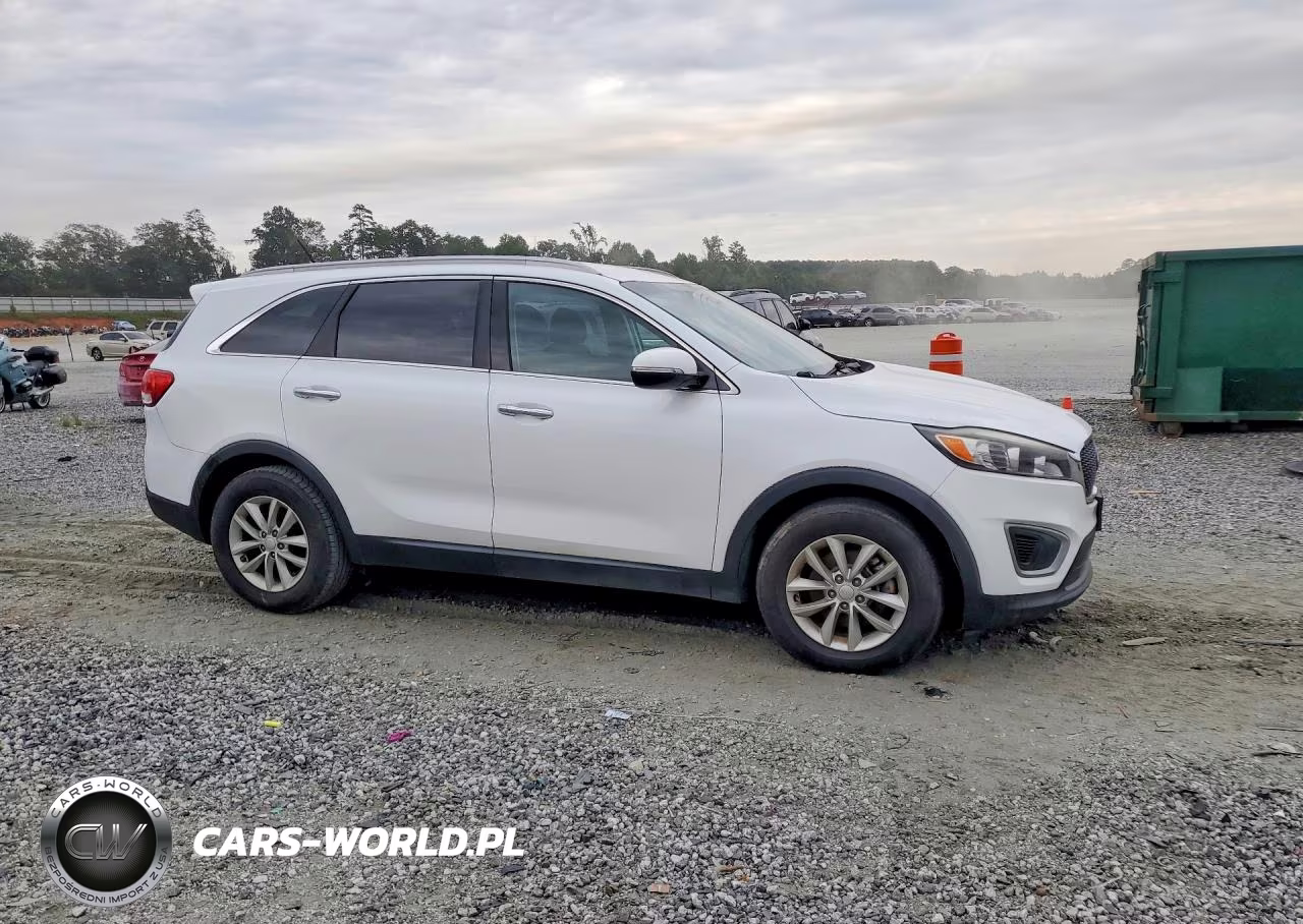 2018 Kia Sorento Lx V6 VIN:5XYPG4A52JG389652 - 4