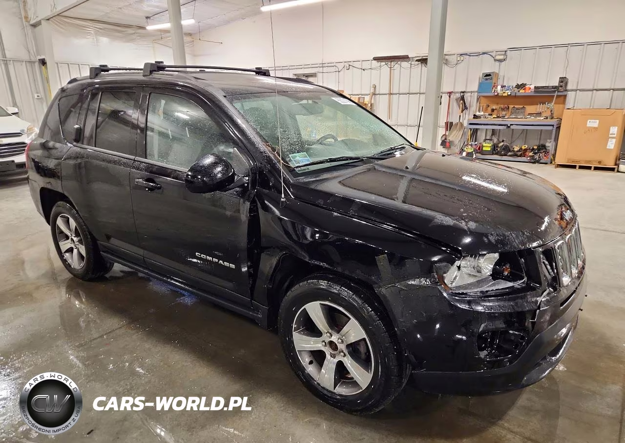 2017 Jeep Compass Latitude VIN:1C4NJDEB9HD177364 - 4