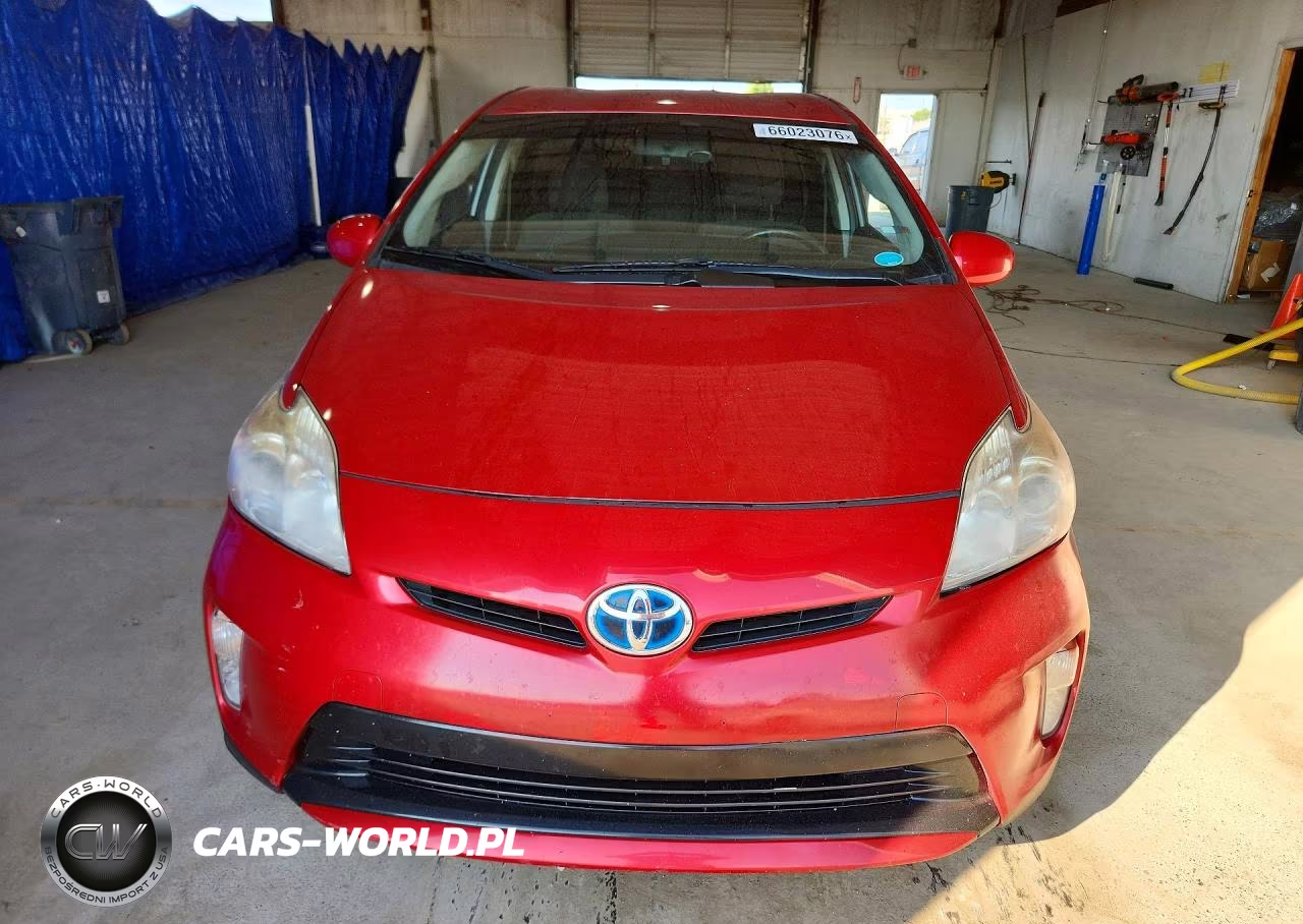 2012 Toyota Prius Two VIN:JTDKN3DU8C5473306 - 5