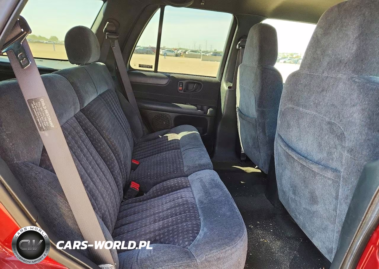 1999 Chevrolet Blazer VIN:1GNDT13W1X2127229 - 10