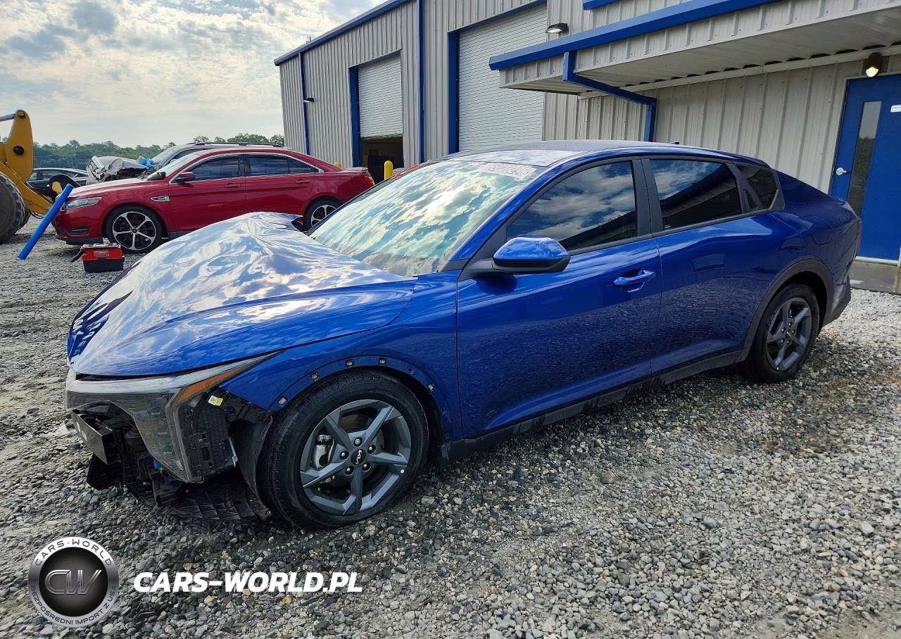 2025 Kia K4 Lxs VIN:3KPFT4DE0SE135021 - 1