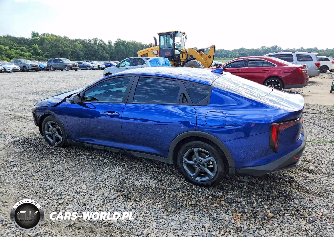 2025 Kia K4 Lxs VIN:3KPFT4DE0SE135021 - 2