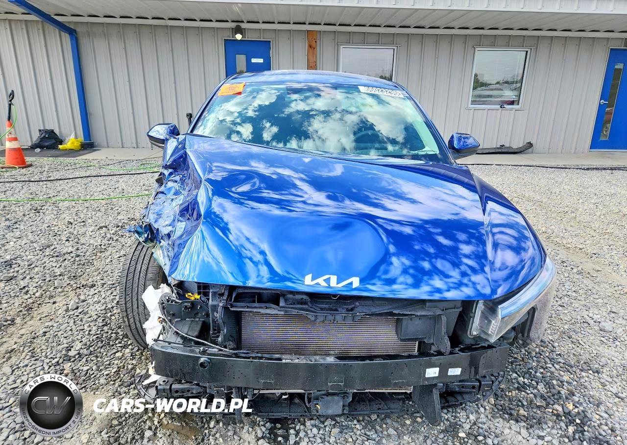2025 Kia K4 Lxs VIN:3KPFT4DE0SE135021 - 5