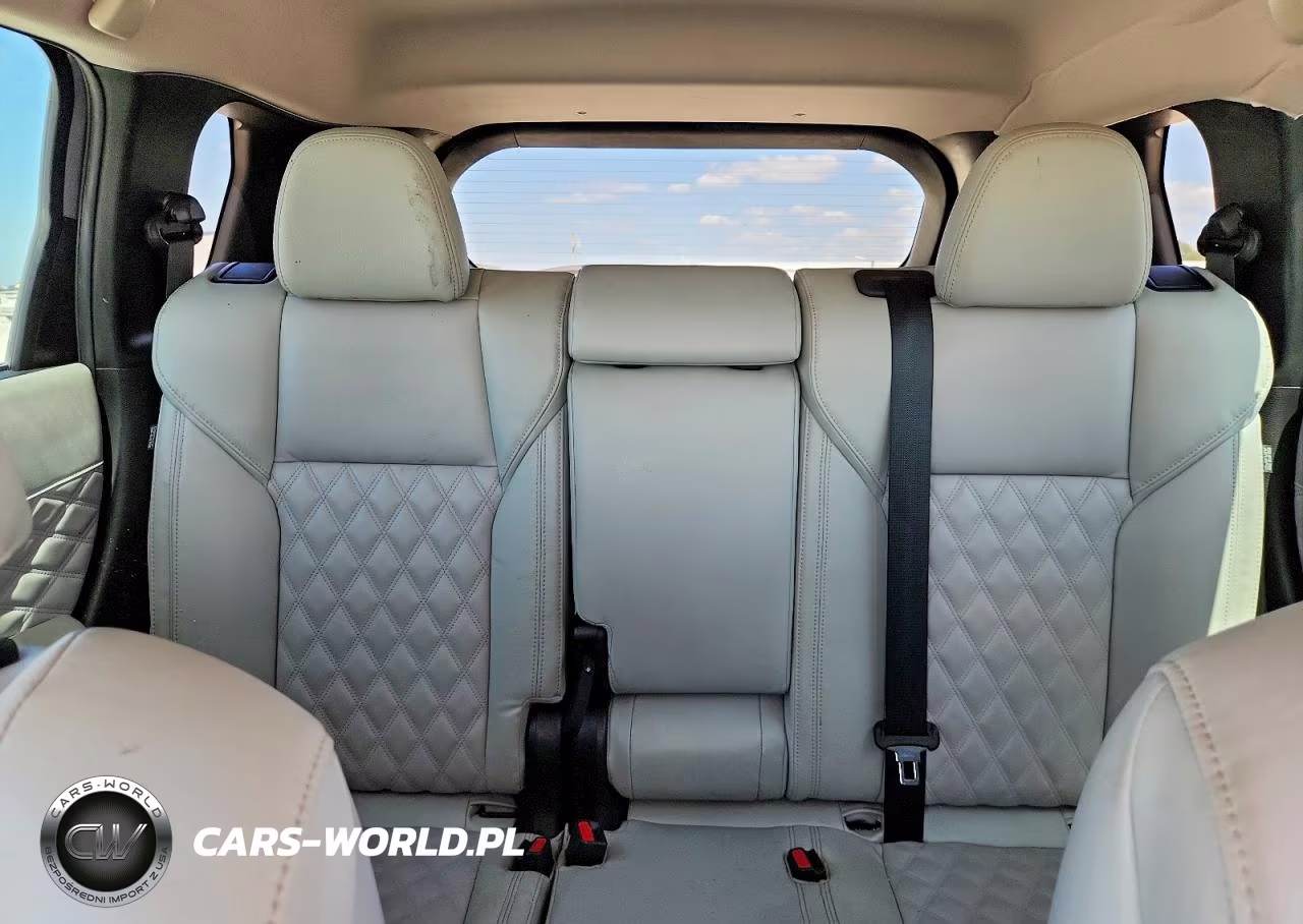 2023 Mitsubishi Outlander Sel VIN:JA4J3VA82PZ031974 - 10