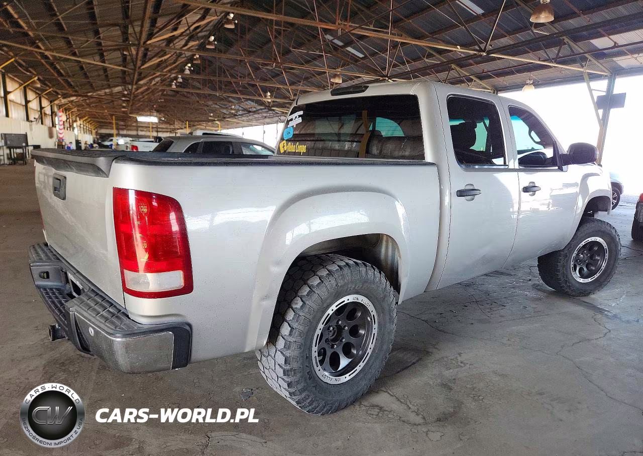 2009 GMC Sierra C1500 Hybrid VIN:2GTFC135X91131923 - 3
