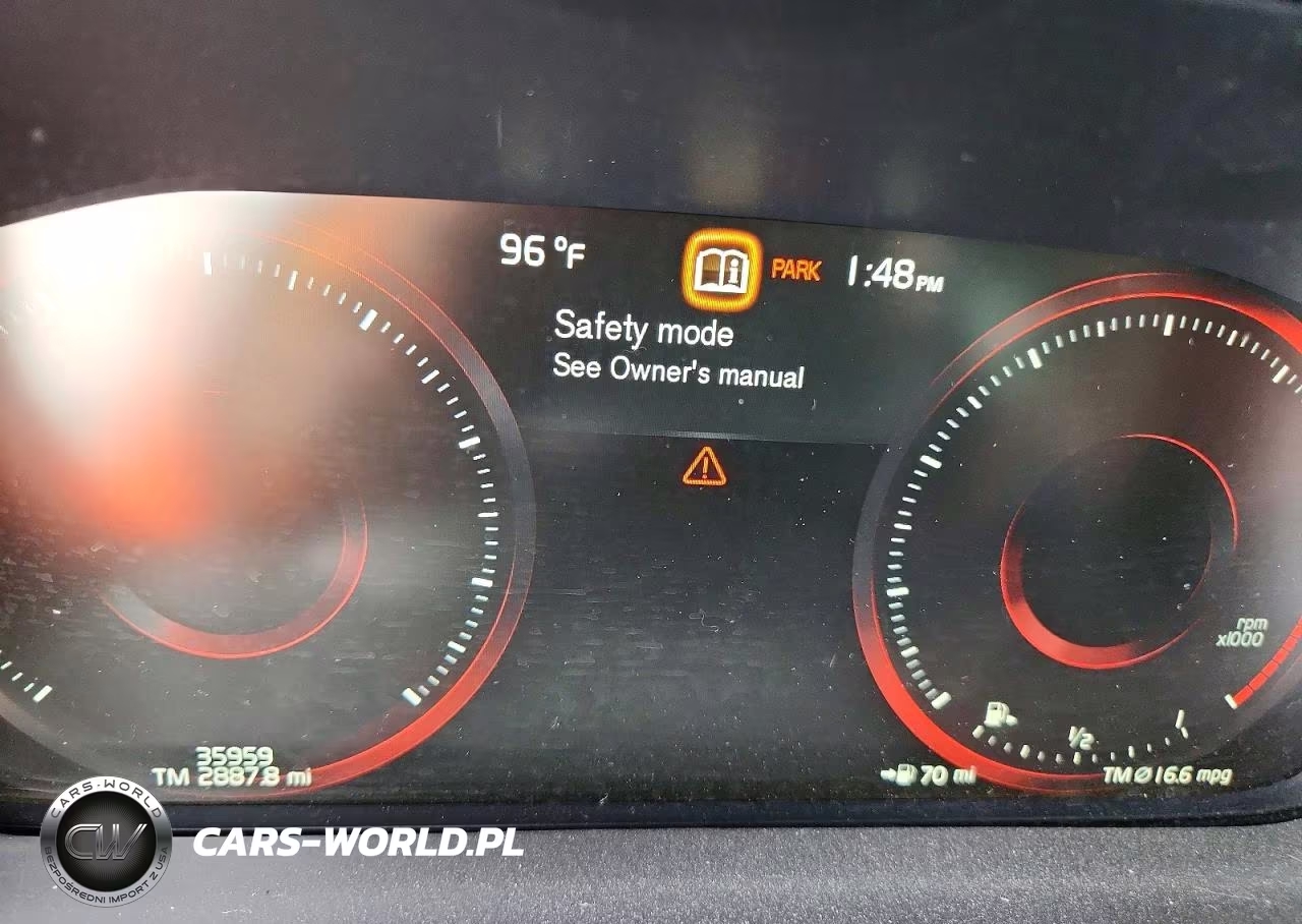 2021 Volvo Xc60 T5 Momentum VIN:YV4102RK8M1793730 - 9
