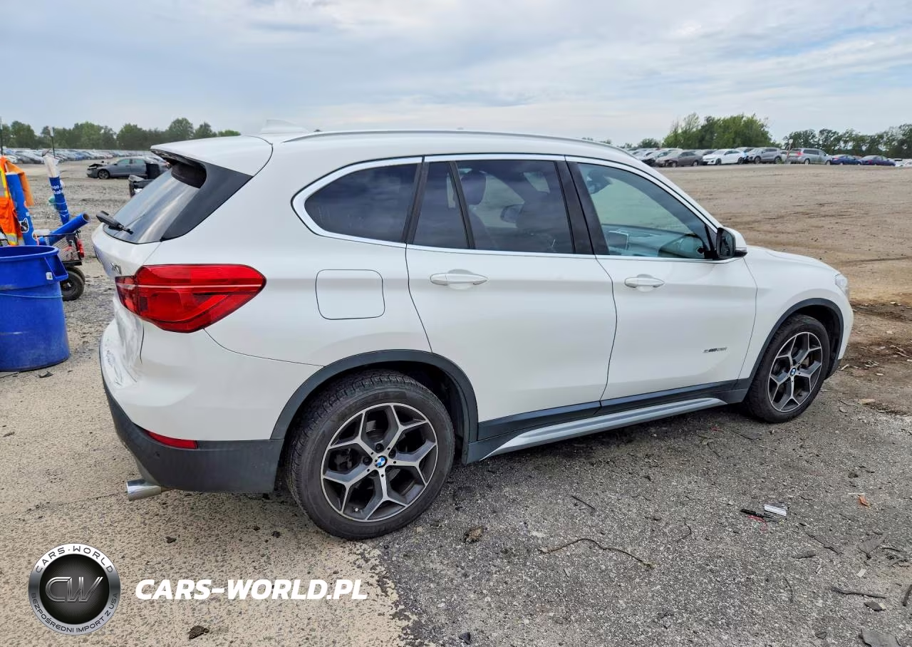 2018 BMW X1 Sdrive28I VIN:WBXHU7C35J5H42362 - 3