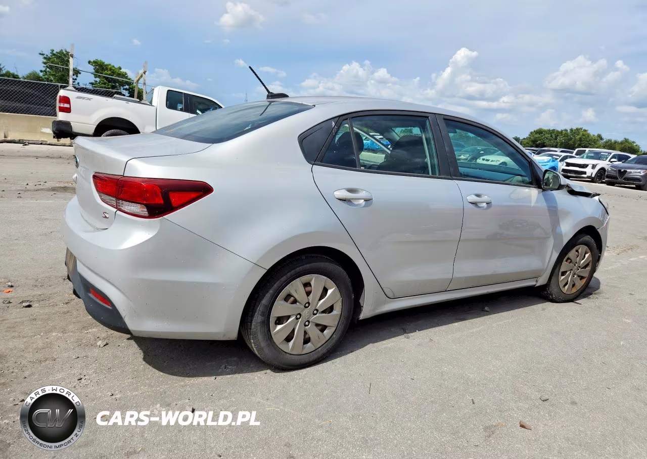 2018 Kia Rio S VIN:3KPA24AB4JE058918 - 3