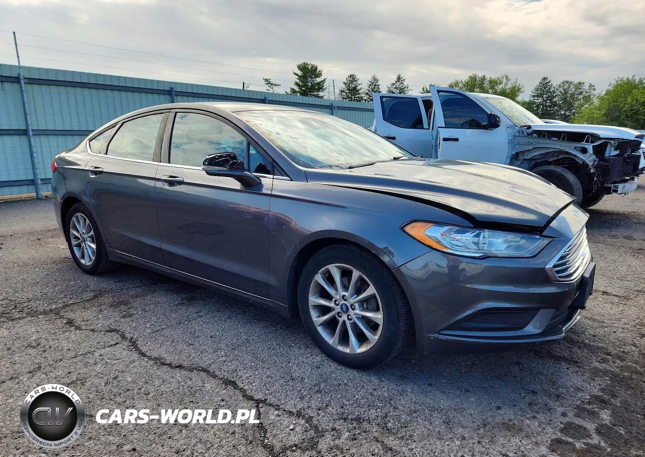 2017 Ford Fusion Se VIN:3FA6P0H71HR369846 - 4