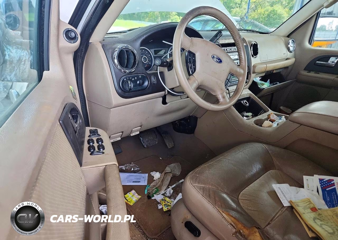 2005 Ford Expedition Eddie Bauer VIN:1FMFU17545LA65375 - 8