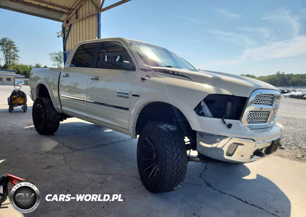 2017 Ram 1500 Laramie VIN:1C6RR7NT6HS613238 - 4