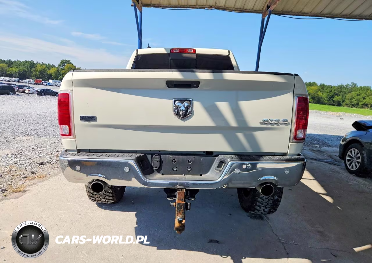 2017 Ram 1500 Laramie VIN:1C6RR7NT6HS613238 - 6