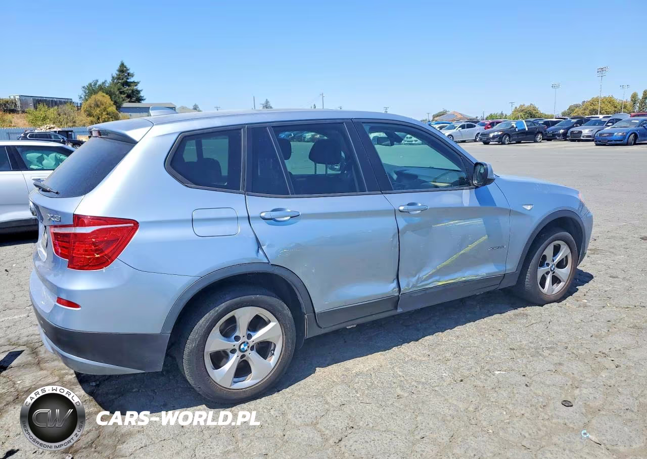 2011 BMW X3 xDrive28I VIN:5UXWX5C57BL703458 - 3