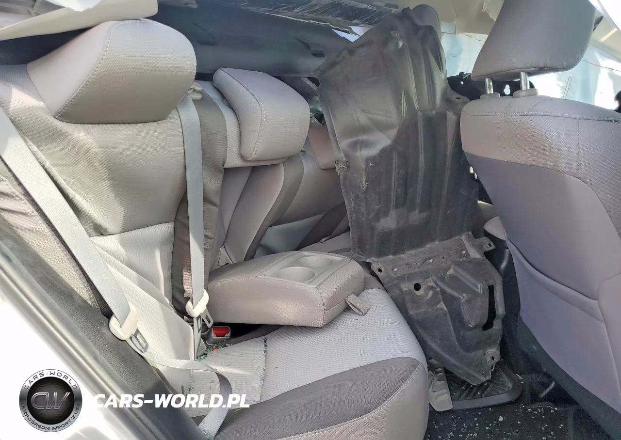 2017 Toyota Corolla Le VIN:5YFBURHE9HP679771 - 10