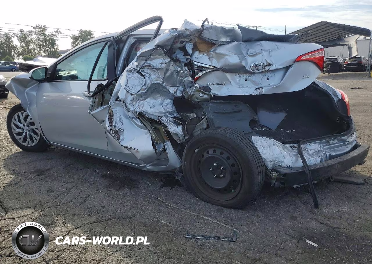 2017 Toyota Corolla Le VIN:5YFBURHE9HP679771 - 2