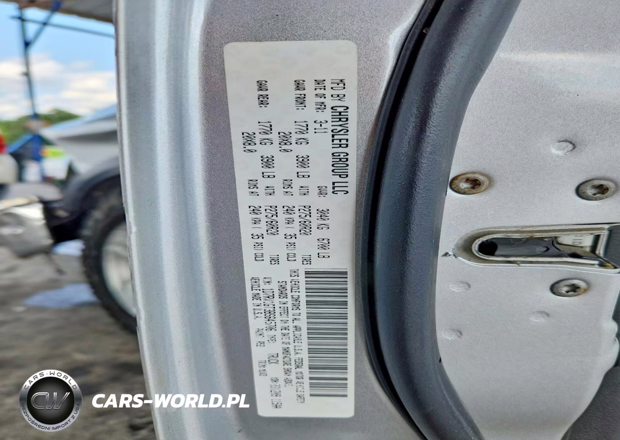2011 Dodge Ram 1500 VIN:1D7RV1GT3BS645706 - 12