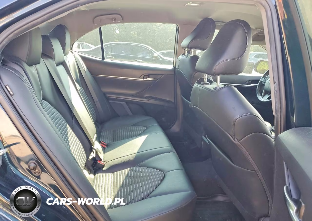2020 Toyota Camry Se VIN:4T1G11AK6LU958098 - 10