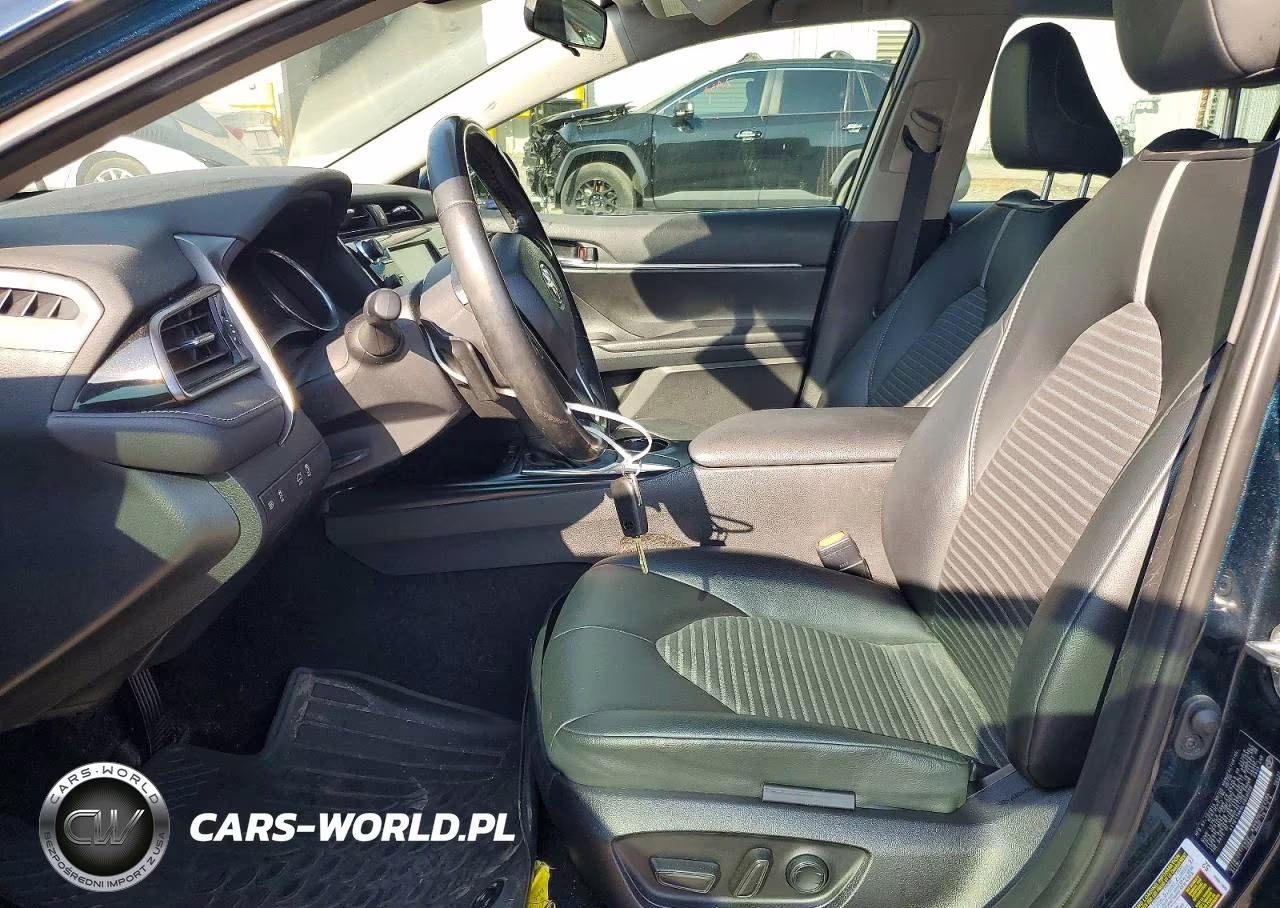 2020 Toyota Camry Se VIN:4T1G11AK6LU958098 - 7