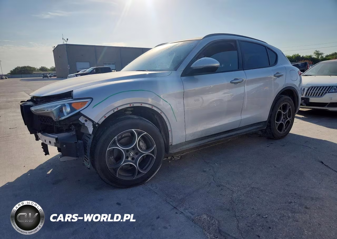 2022 Alfa Romeo Stelvio – zdjęcie 1 z 13