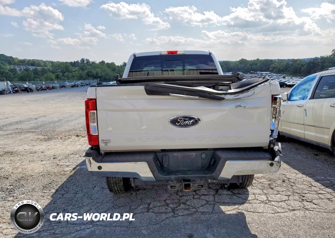 2019 Ford F250 Super Duty VIN:1FT7W2BT7KEG67539 - 6