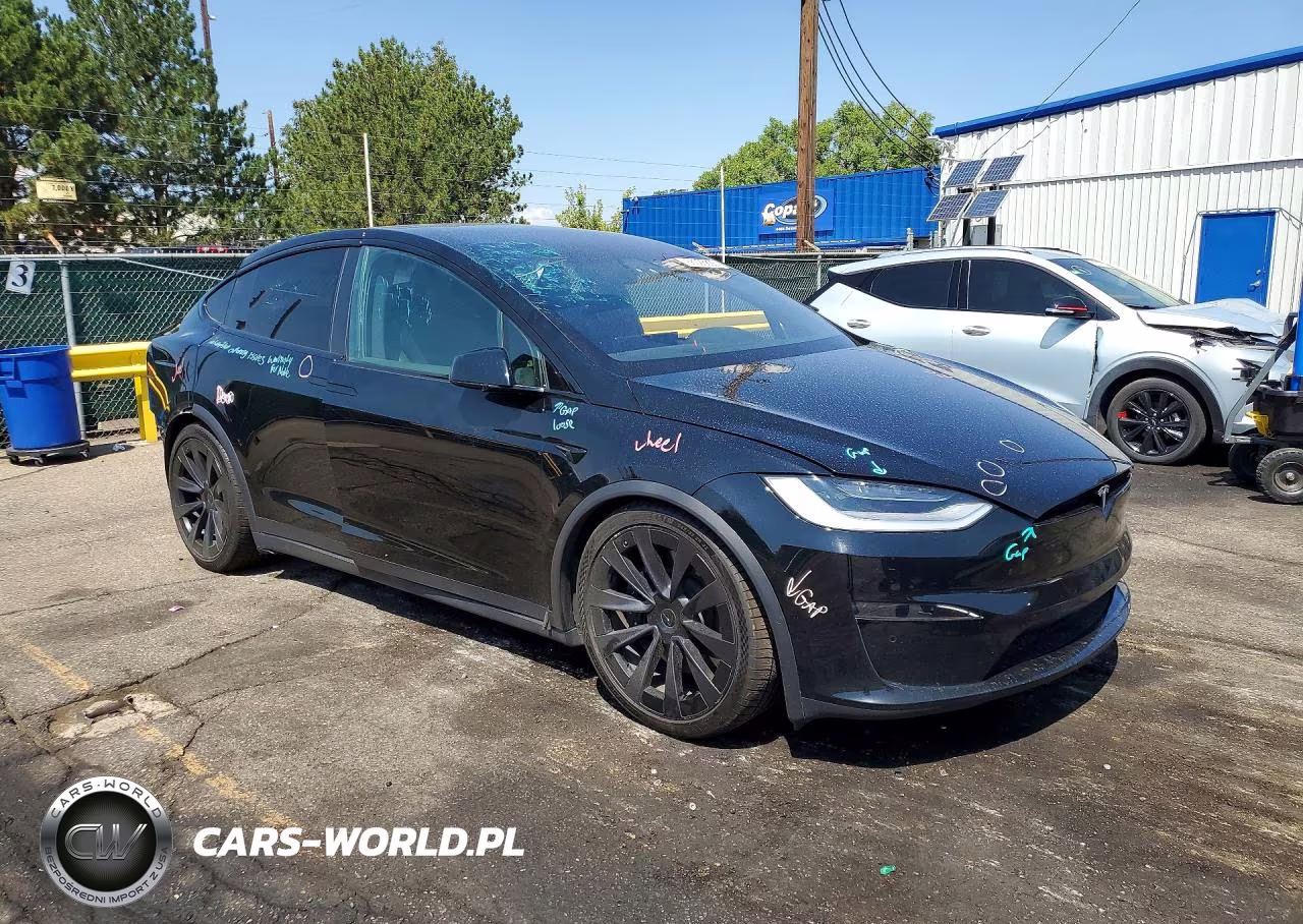 2022 Tesla Model X VIN:7SAXCDE52NF342210 - 4