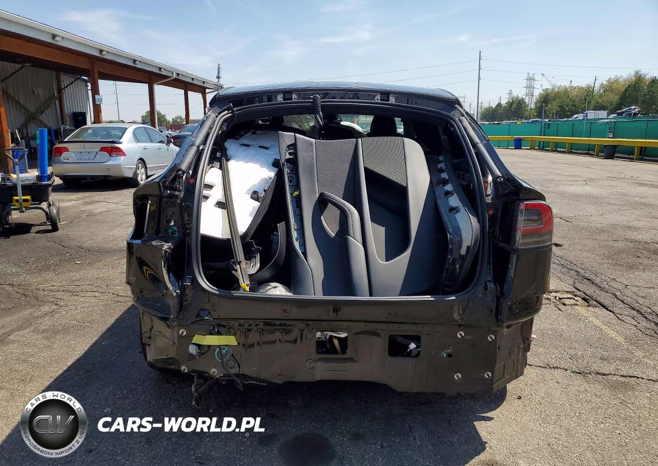 2022 Tesla Model X VIN:7SAXCDE52NF342210 - 6