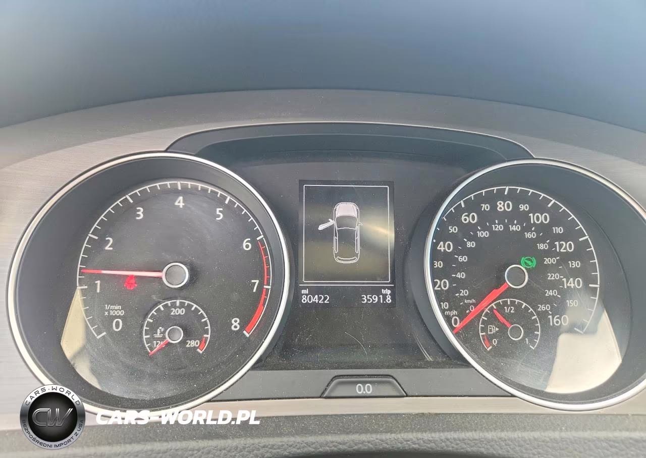 2017 Volkswagen Golf S VIN:3VW217AU7HM046513 - 9