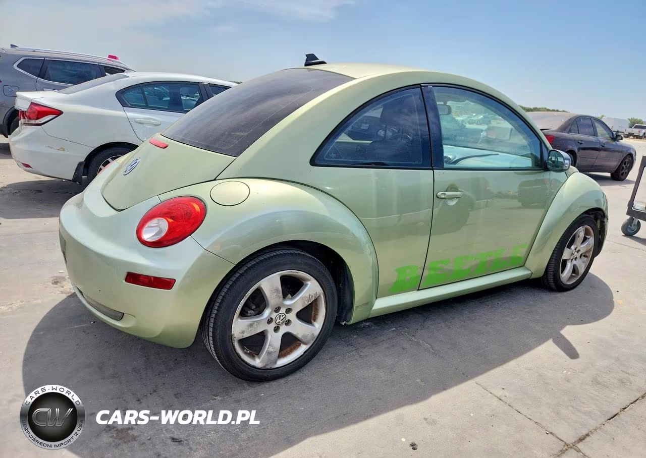 2009 Volkswagen New Beetle S VIN:3VWRG31C89M509452 - 3